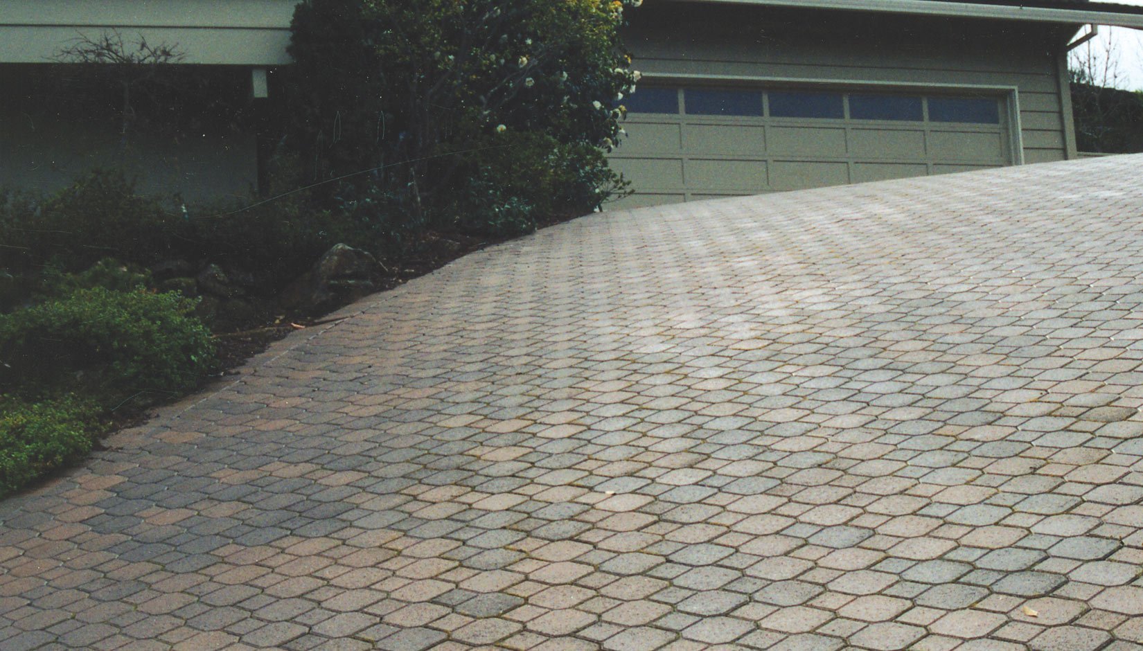 Keystone Pavers Pacific Interlock Pavingstone